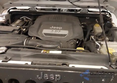 2013 Jeep Wrangler Unlimited Sport из США, поврежденный, VIN 1C4BJWDG8DL519897